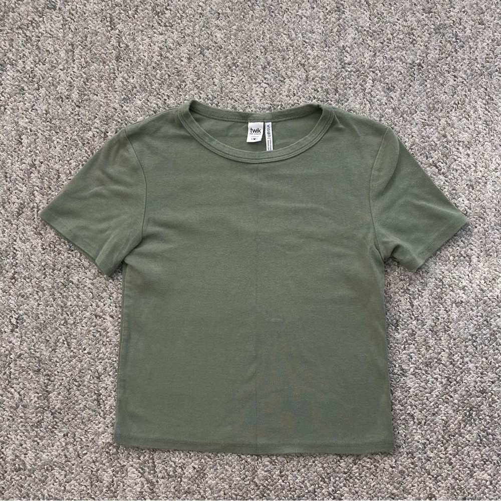 Cropped Baby Tees - Picture 4 of 5